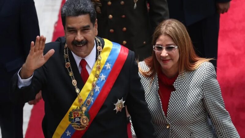 Maduro y Flores abogan por la paz y la unificación en Venezuela