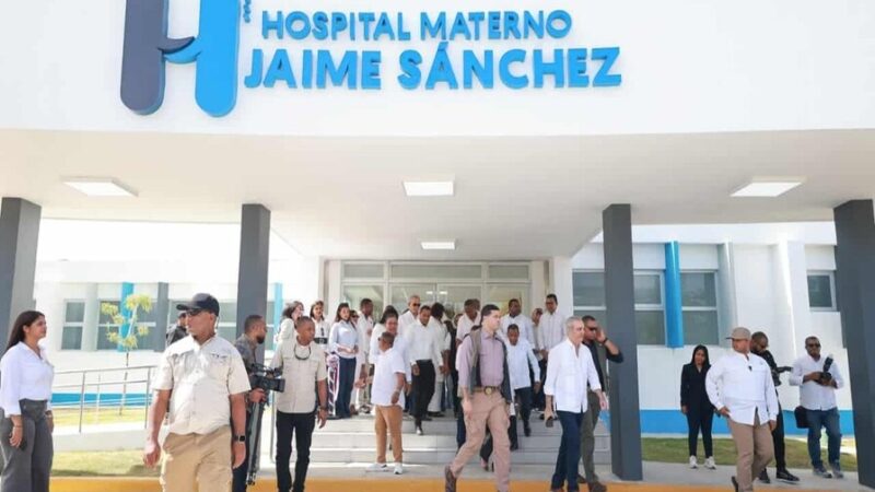 Inauguran UCI pediátricas en el Hospital Jaime Sánchez de Barahona