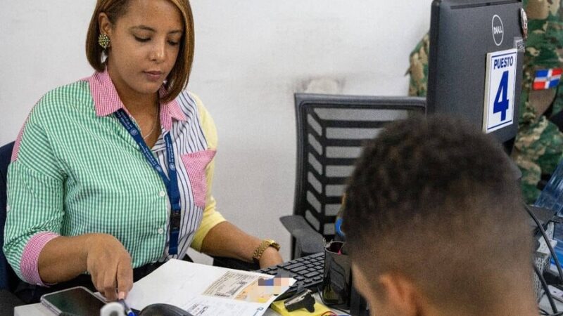 Permiso de salida para menores será sin costo durante 30 días iniciales