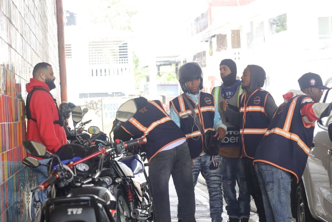 Reglas y requisitos para motoristas en paradas de motoconcho