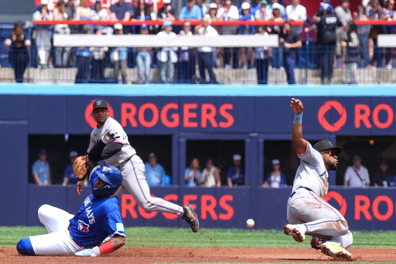 Destacan actuaciones de Julio Rodríguez y Vladimir Guerrero Jr. en la MLB