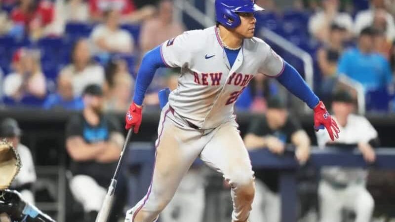 Juan Soto impulsa a los Mets con su potente bate ante los Rojos