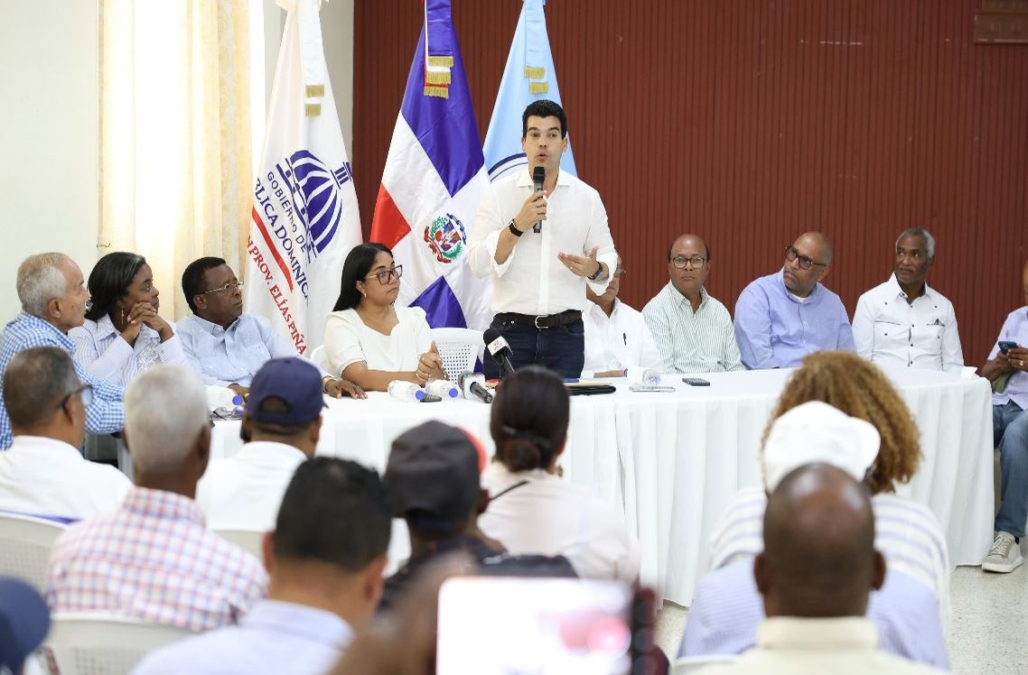 Wellington Arnaud impulsa acueducto Comendador-El Llano-Guanito para mejorar suministro de agua en Elías Piña