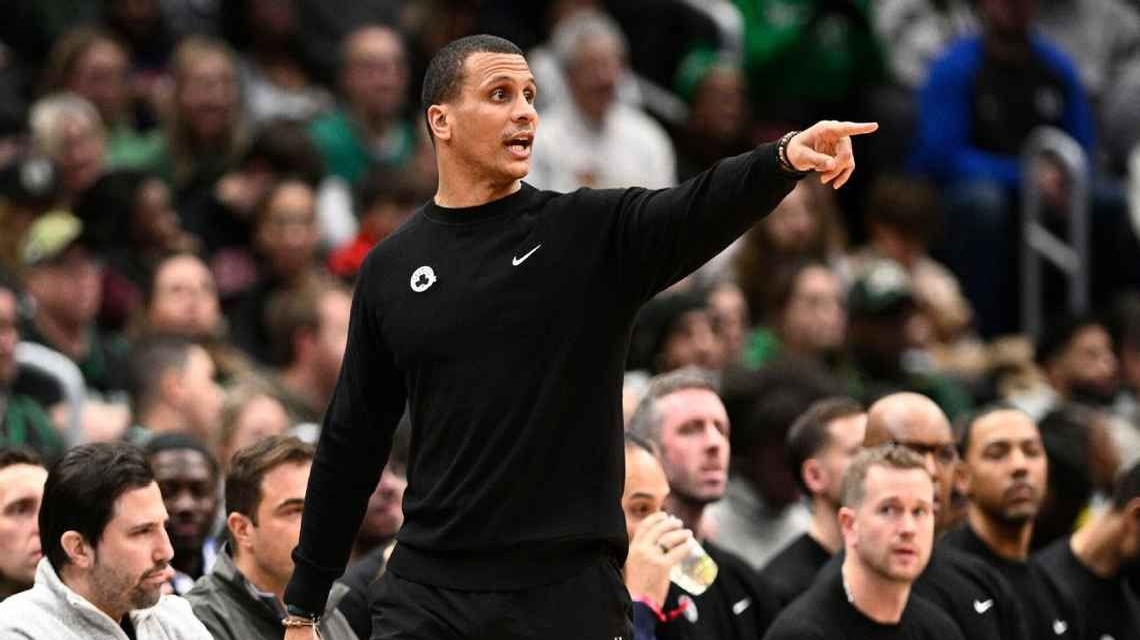 Joe Mazzulla, líder de los Celtics, se corona como Entrenador del Año de la NBA