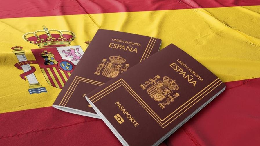 Casi 10 mil dominicanos adquirieron nacionalidad española en 2025