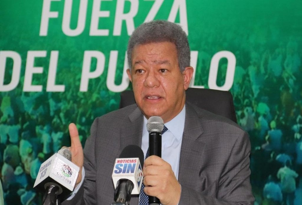 Leonel Fernández Retoma “La Voz del Pueblo” para Abordar Temas Nacionales