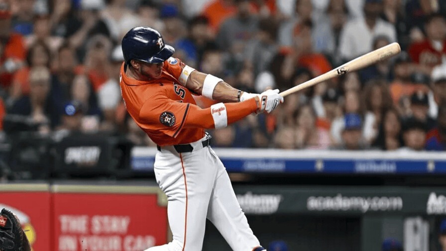 Astros de Houston dominan a Rangers con jonrón de Jeremy Peña