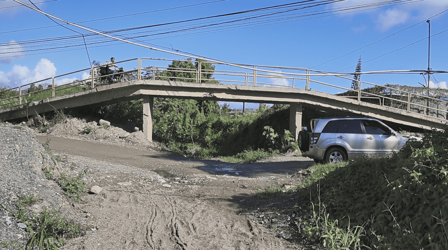 Comunidades de Padre Las Casas claman por puente en Villa Los Indios