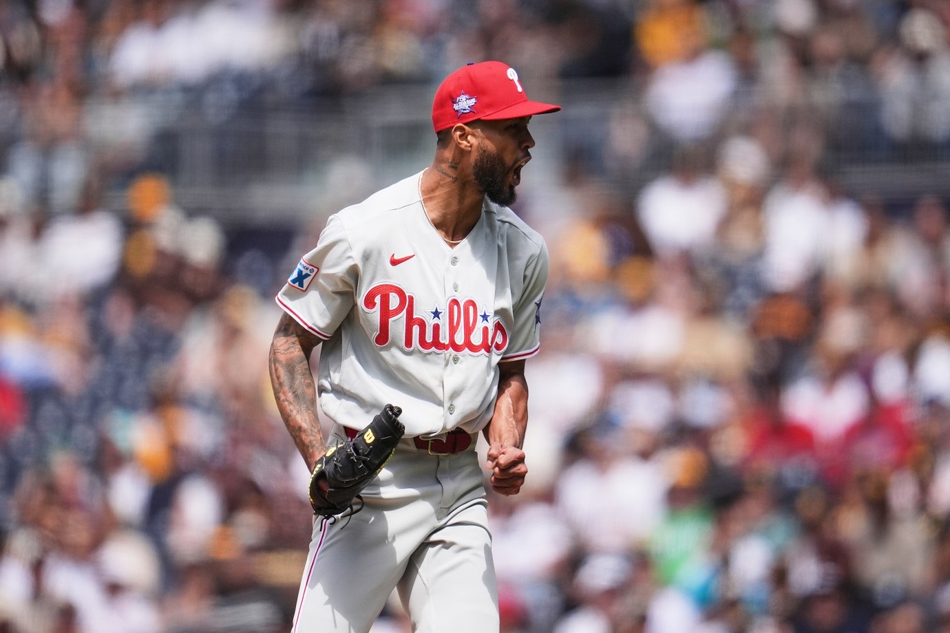 Cristopher Sánchez establece récord histórico de entradas sin carreras para lanzadores latinos y los Phillies