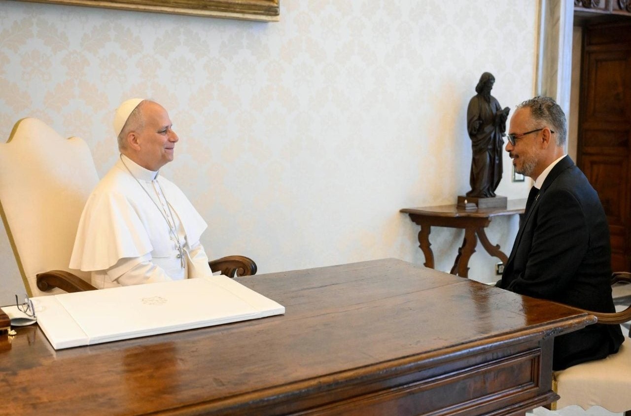 Primer ministro haitiano se reúne con el papa para abordar crisis nacional