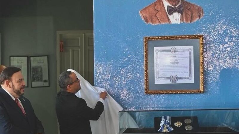 Exposición en honor a Ulises Francisco Espaillat inaugurada en la Academia Dominicana de la Historia