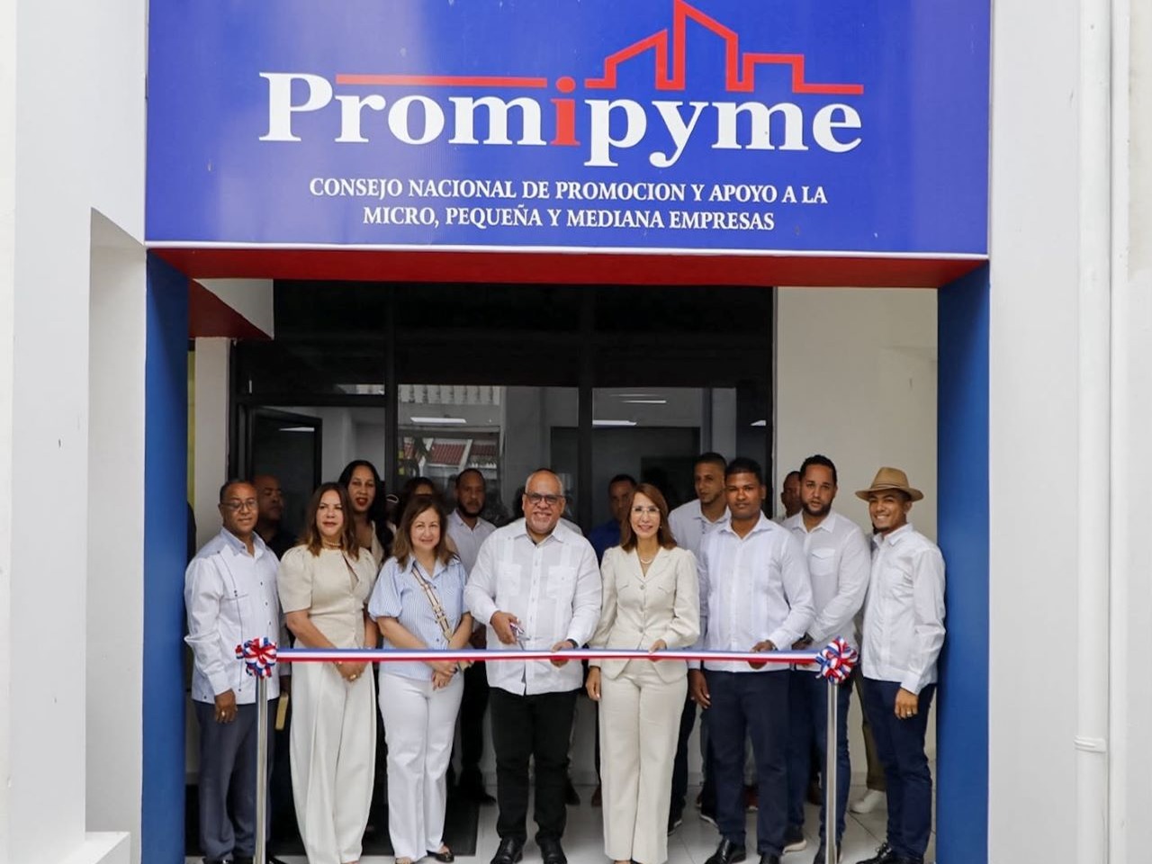 Promipyme inaugura oficina en Sosúa y entrega millonarios créditos en Montellano