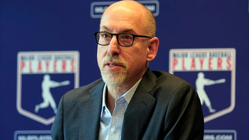 Jugadores de béisbol demandan ampliación de derechos laborales