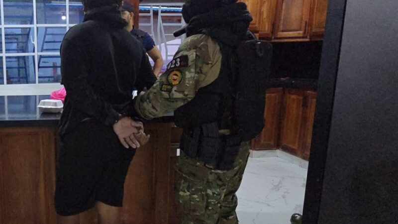 Capturan a dos hombres vinculados al decomiso de cocaína en Pedernales