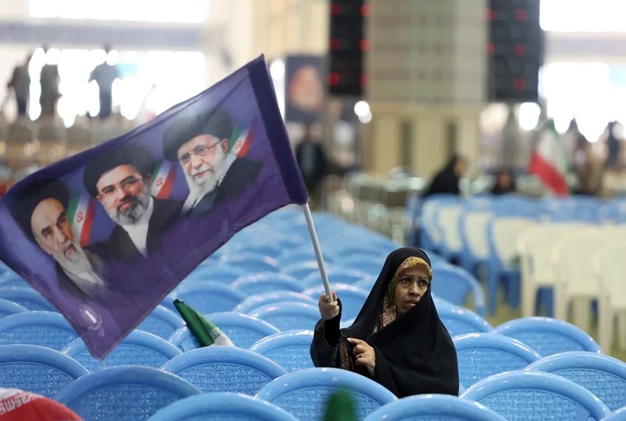 Irán y EE.UU. avanzan en negociaciones, pero acuerdo aún distante