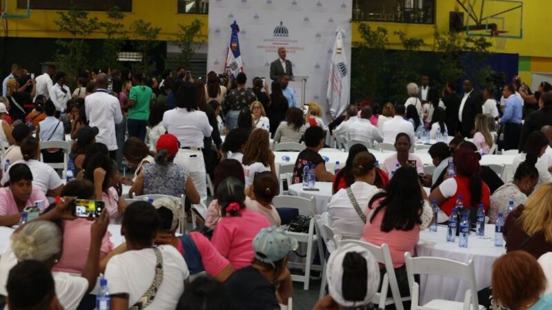 Un millón de madres dominicanas recibirán el bono “El Cariñito” de RD$1,500