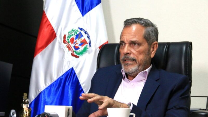 Junior Noboa enfatiza la importancia de la educación en el desarrollo del béisbol