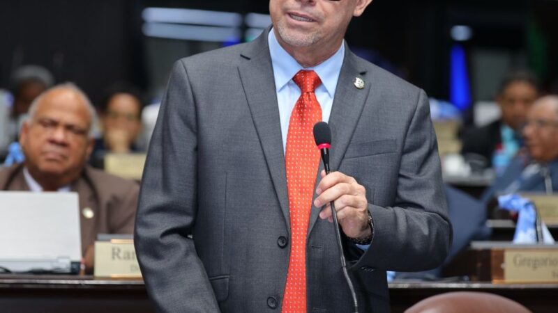 Amado Díaz destaca alivio en el PRM tras salida de Antonio Taveras