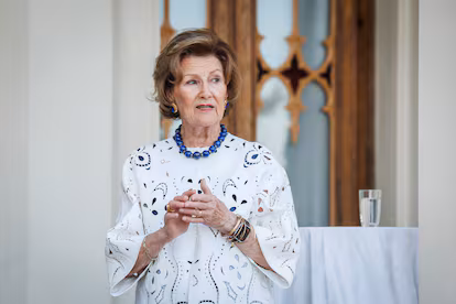 La Reina Sonia de Noruega ingresa al hospital por problemas de salud