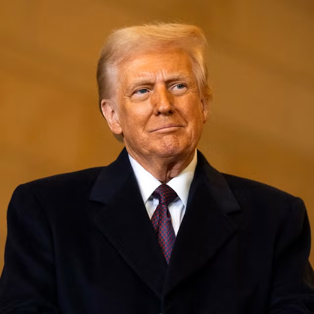 Juez impide a Trump renombrar el Centro Kennedy