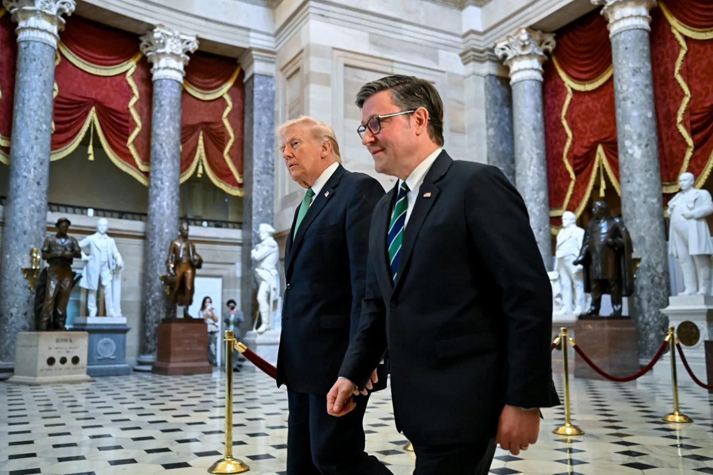 Trump traslada reunión de gabinete a la Casa Blanca por inclemencias del tiempo