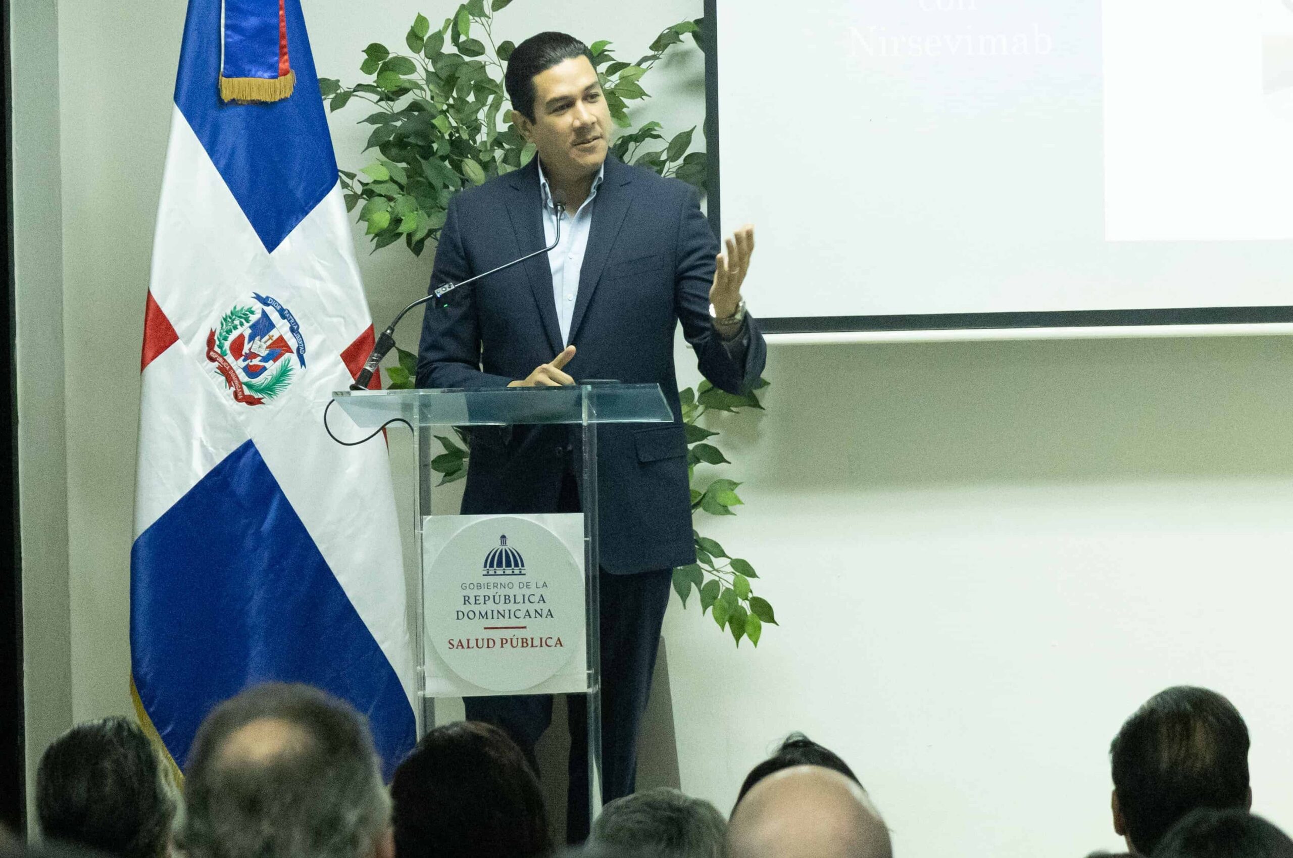 República Dominicana Introduce Innovador Anticuerpo para Proteger a Bebés del Virus Sincitial