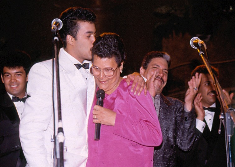 La Colaboración Inolvidable de Juan Luis Guerra y 440 con Alex Bueno