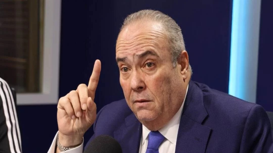 Mariotti defiende a Gonzalo Castillo y critica la institucionalidad del país