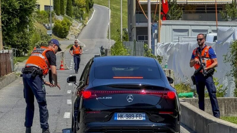 Irán Suspende Diálogo con EE.UU. en Suiza tras Amenazas de Trump