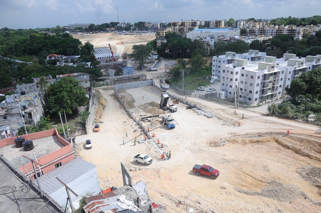 Transformación Vial en Santo Domingo: Barrio Cuba se Desvanece ante la Expansión de la Avenida República de Colombia