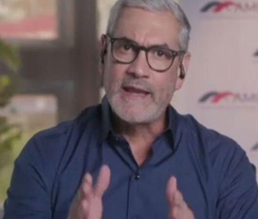 Johnny Pujols Defiende Consulta del PLD y Critica Políticas del Gobierno