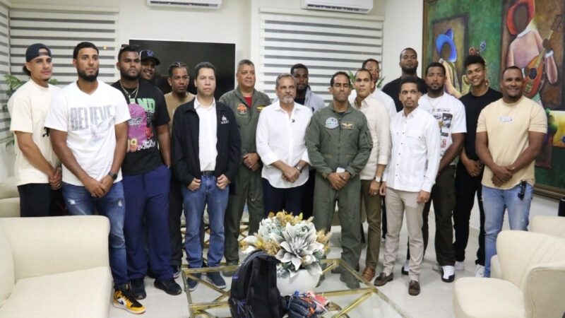 Gobierno Dominicano Repatria a Peloteros Varados en Venezuela