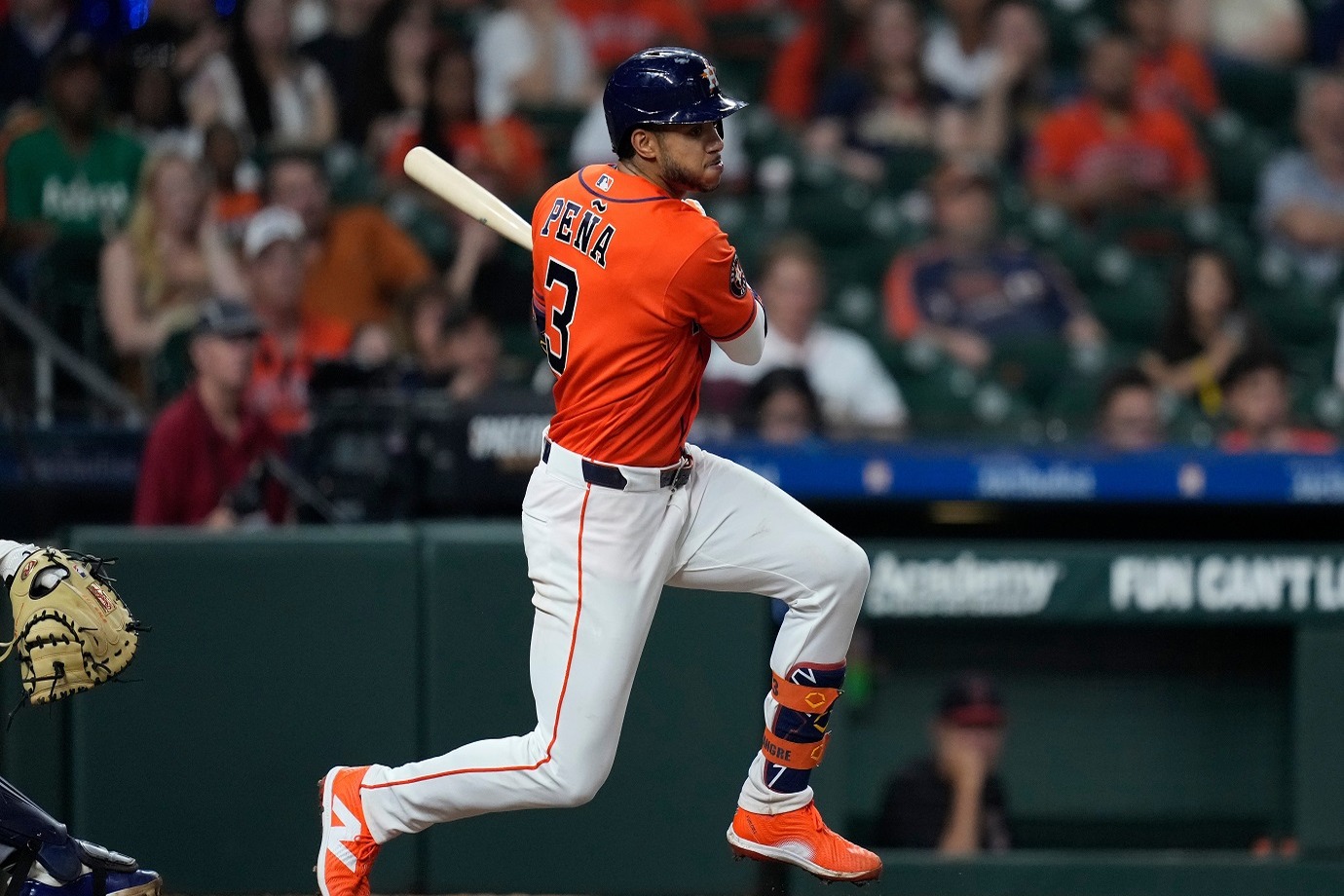 Jeremy Peña: El Dominicano que Atrae la Mirada de los Yankees