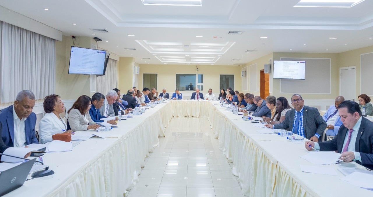 Ministro de Hacienda será convocado para discutir proyecto de Crecimiento Económico