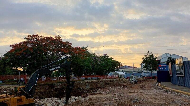 Innovador Proyecto de Drenaje en Plaza de la Bandera Transformará la Avenida Anacaona