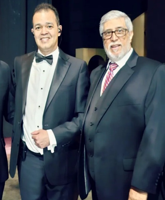Nelson Estévez: El Inigualable Talento Comercial de Alex Bueno