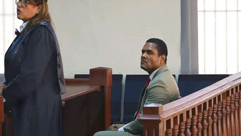 Controversia por Libertad de Exfuncionario Condenado por Abuso Sexual