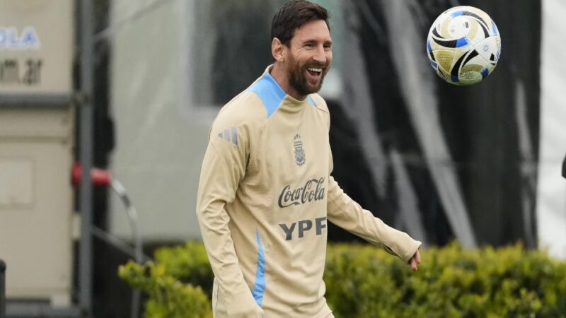 Messi Celebra la Clasificación de Argentina con Dos Goles Históricos