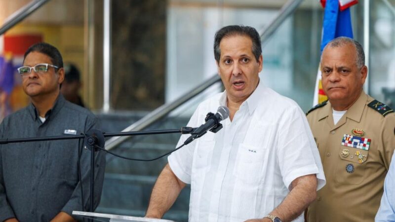 Salud Pública Apoya a Médicos Dominicanos en Venezuela Tras Terremotos