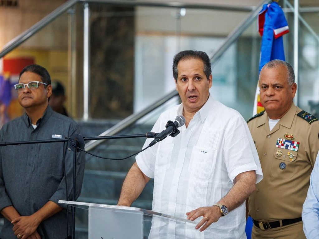 Salud Pública Apoya a Médicos Dominicanos en Venezuela Tras Terremotos