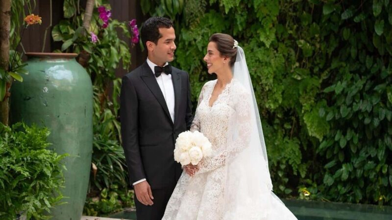 Omar Fernández y Alexia Rubio Unen Sus Vidas en una Ceremonia Religiosa