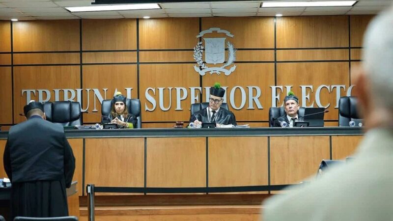 JCE Defiende Regulación de Encuestas Electorales ante el TSE