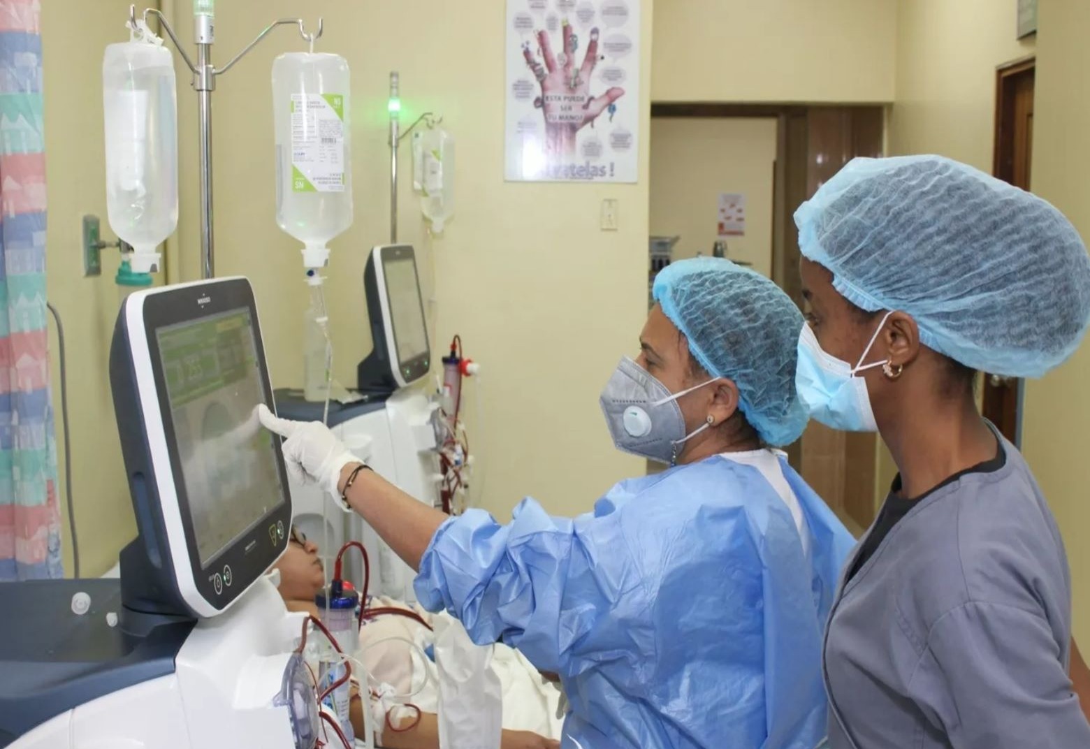 El Desafío de Vivir Conectado a una Máquina: La Realidad de la Diálisis en República Dominicana
