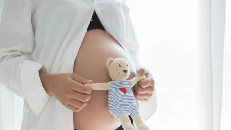 Transformación en la Maternidad Dominicana: Mujeres Optan por la Postergación