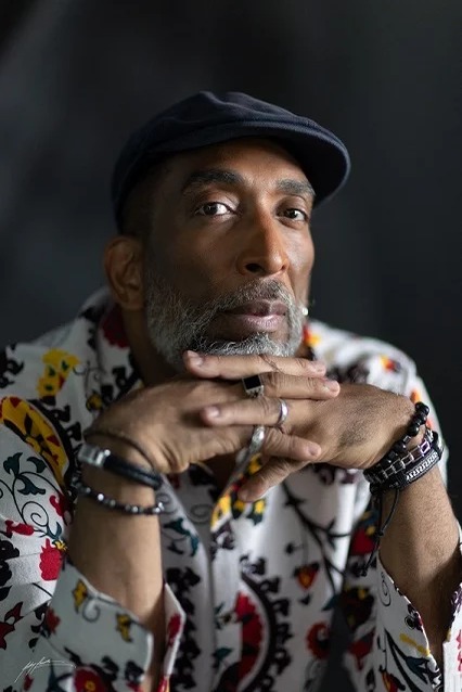 Chichí Peralta será Honrado con el Premio a la Excelencia Musical en los Latin Grammy 2026