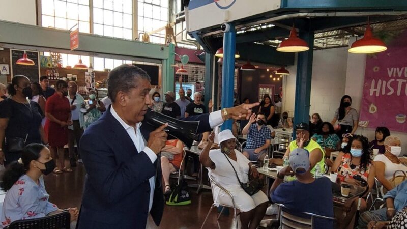 Dominicanos en Nueva York Elogian el Compromiso del Congresista Adriano Espaillat