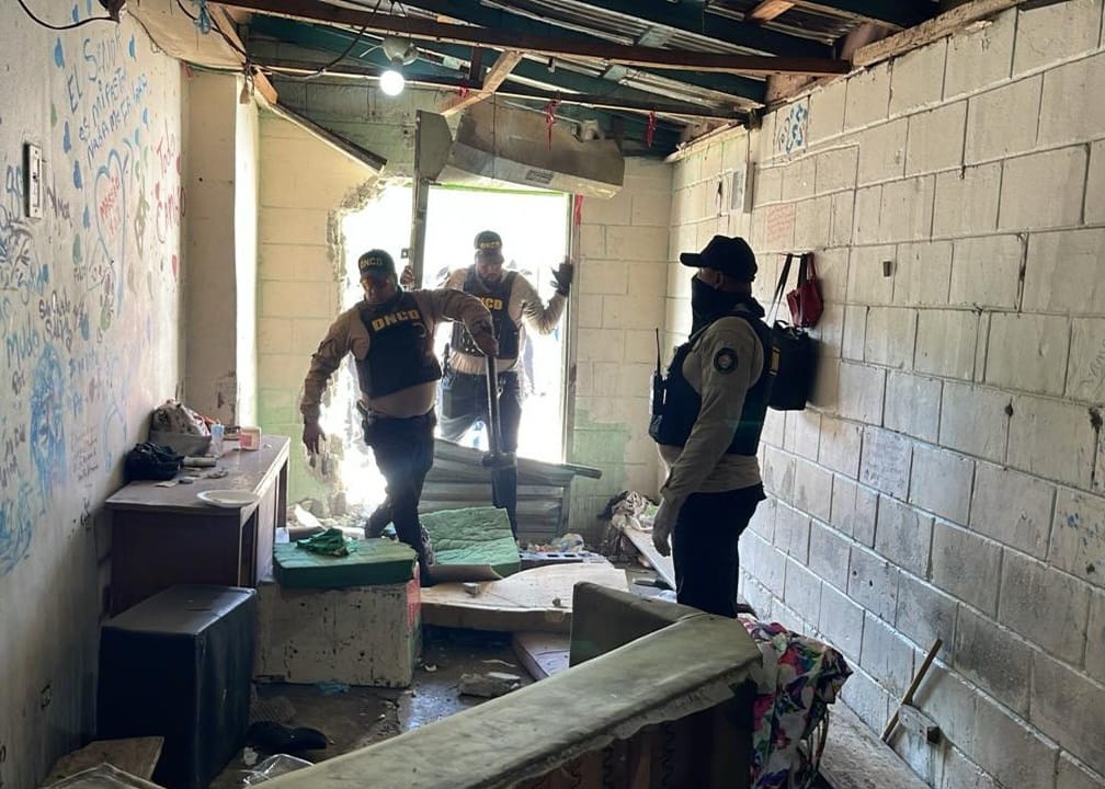 Operativos antidrogas en Santiago resultan en 11 arrestos y decomiso de más de 2,400 gramos de estupefacientes