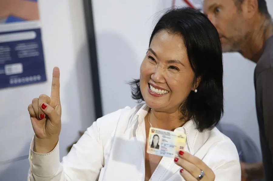 Fujimori Amplía Ventaja en el Reñido Escenario Electoral de Perú