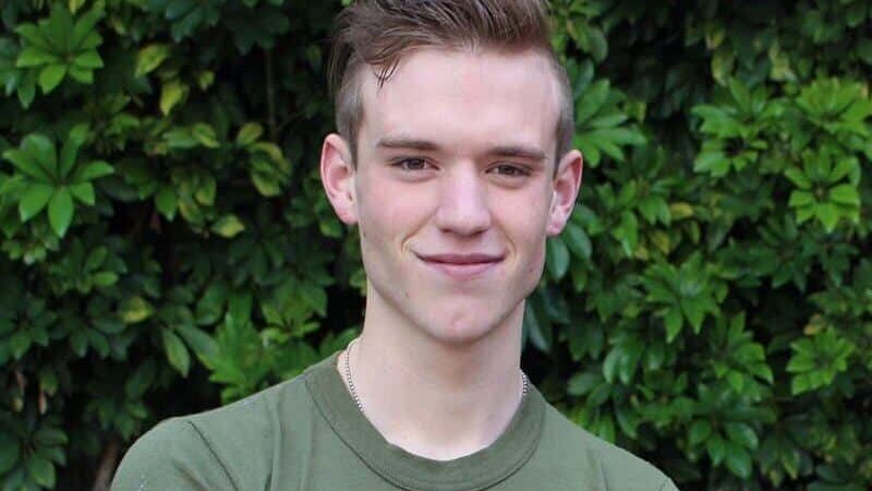 Fallece a los 27 años el actor Rhett Messerly, conocido como Scott Finn