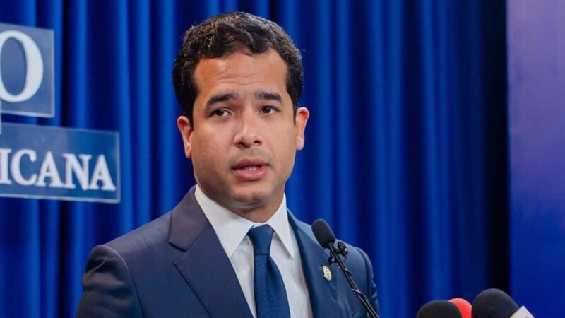 Omar Fernández Defiende la Indexación del Impuesto sobre la Renta a RD$52,000